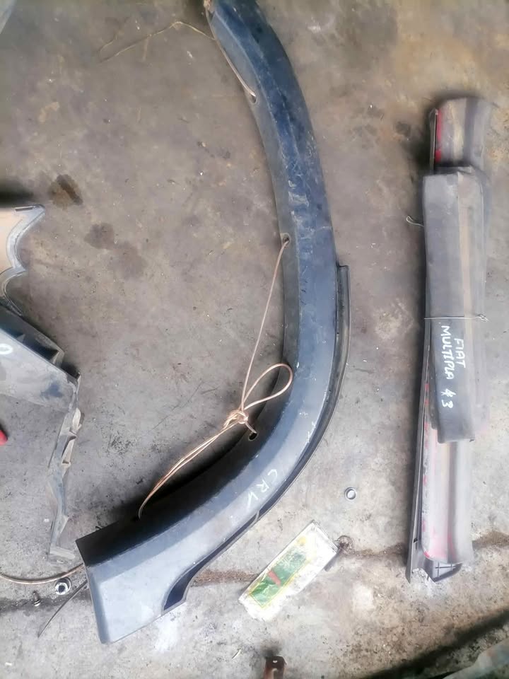 Honda crv wheel arch - Private Seller Honda crv wheel arch - Private Seller