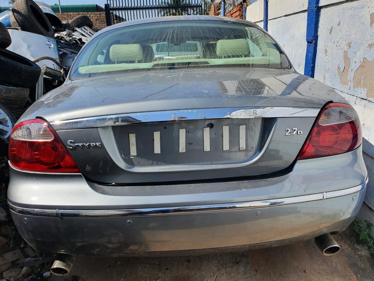 2005 JAGUAR S-TYPE 2.7 SPARES – Grey in colour 2005 JAGUAR S-TYPE 2.7 SPARES – Grey in colour