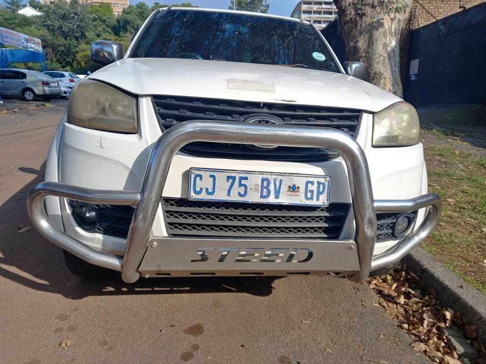 2014 GWM STEED 5 Single Cab, 2.5 Tci Diesel, Manual 4×4, White, 94000kms Leather seats 2014 GWM STEED 5 Single Cab, 2.5 Tci Diesel, Manual 4×4, White, 94000kms Leather seats