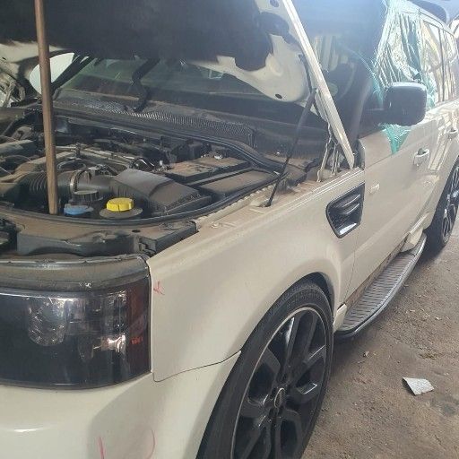 2010 Range Rover Sport 5.0 Stripping For Spares - Private Seller