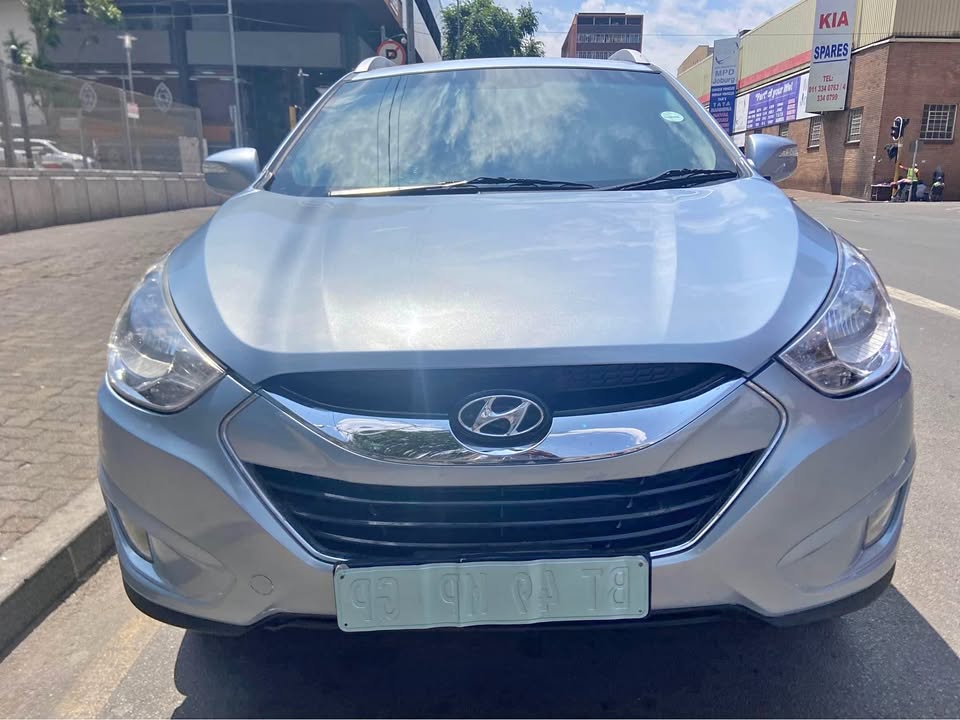 2012 Hyundai ix-35 2.0 Automatic 75000km 2012 Hyundai ix-35 2.0 Automatic 75000km