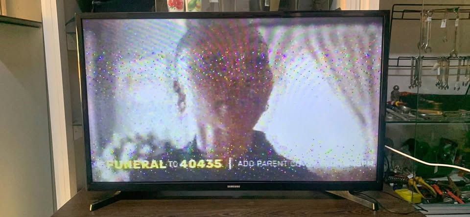 Samsung 32 inch tv with remote Samsung 32 inch tv with remote