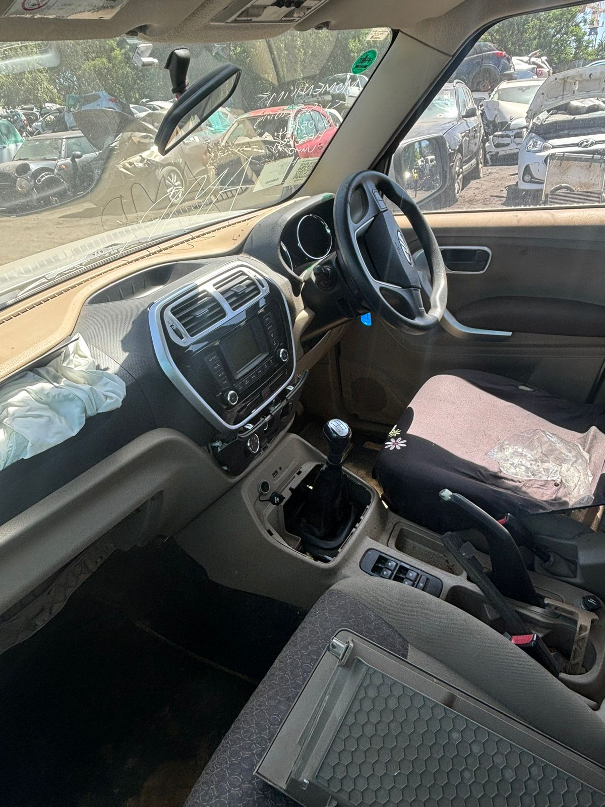 2017 Mahindra TUV 300 1.5 TD Spares - Private Seller 2017 Mahindra TUV 300 1.5 TD Spares - Private Seller