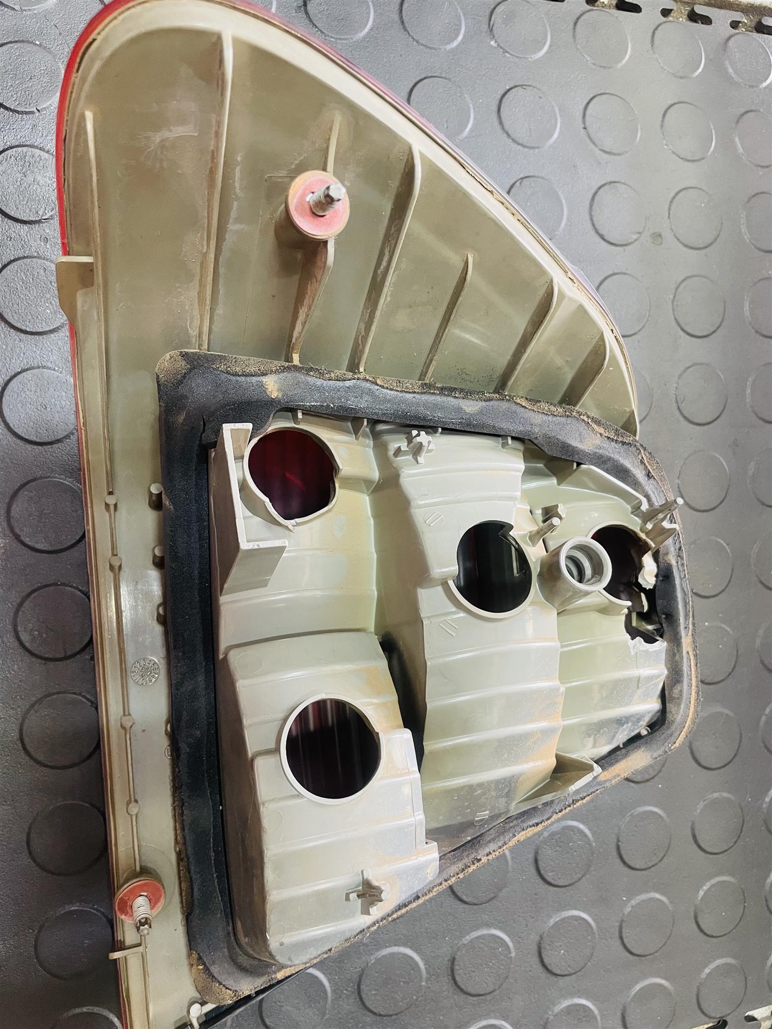BMW European Tail Light - Right - E46 325i 325xi 330i 330xi - Private Seller