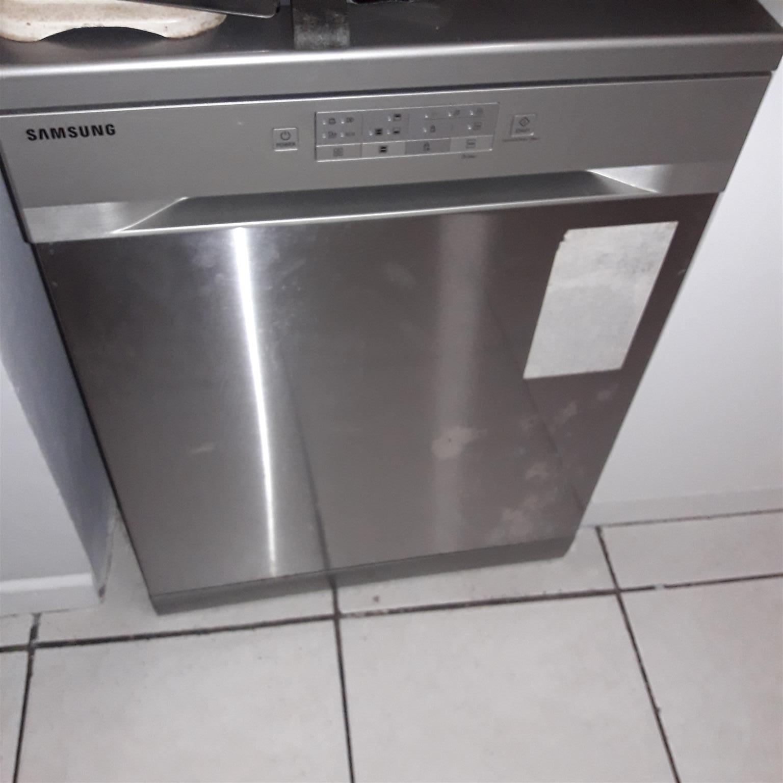 Samsung best sale dishwasher dw60m5010fs