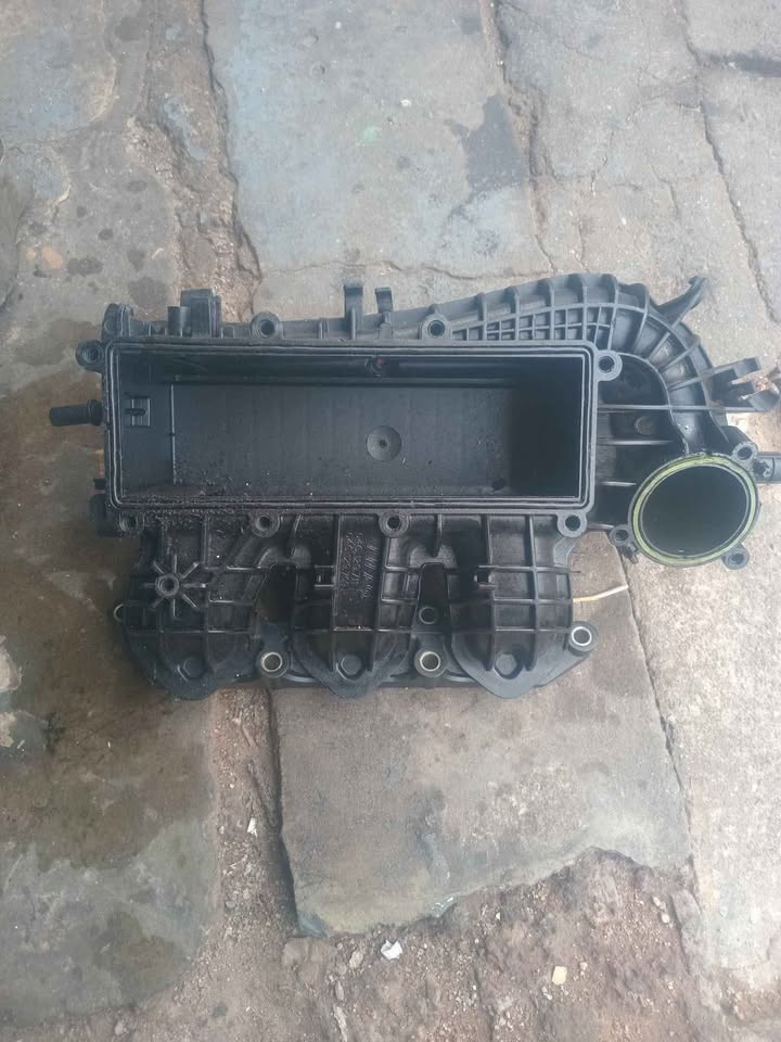 Intake Manifold For Audi A1 VW Polo Seat Ibiza Skoda Fabia 1.0 TSI 04C129711E - Private Seller