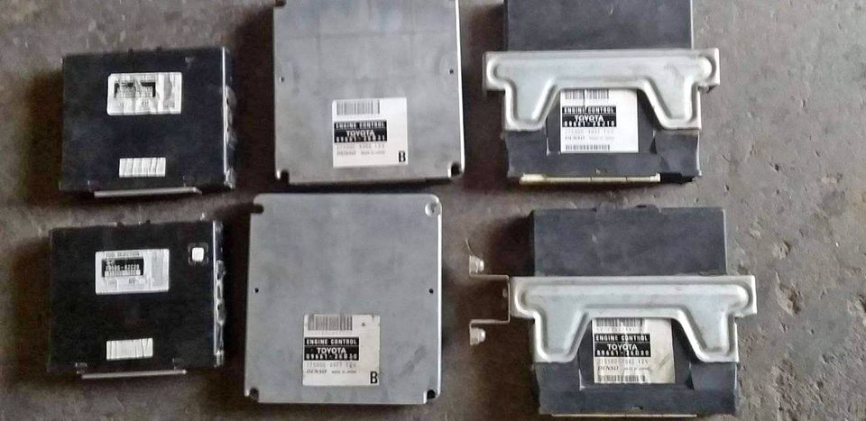 TOYOTA ECU COMPUTER BOXES - Private Seller TOYOTA ECU COMPUTER BOXES - Private Seller
