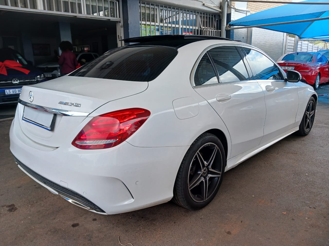2017 MECEDES BENZ C200 AMG Transmission: AutoMileage: 101000km Petrol