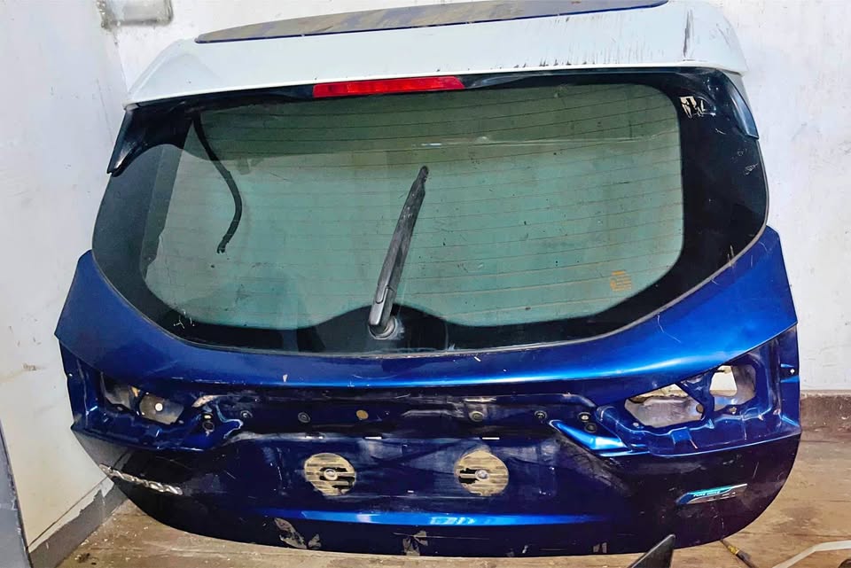 Nissan Qashqai tailgate - Private Seller Nissan Qashqai tailgate - Private Seller