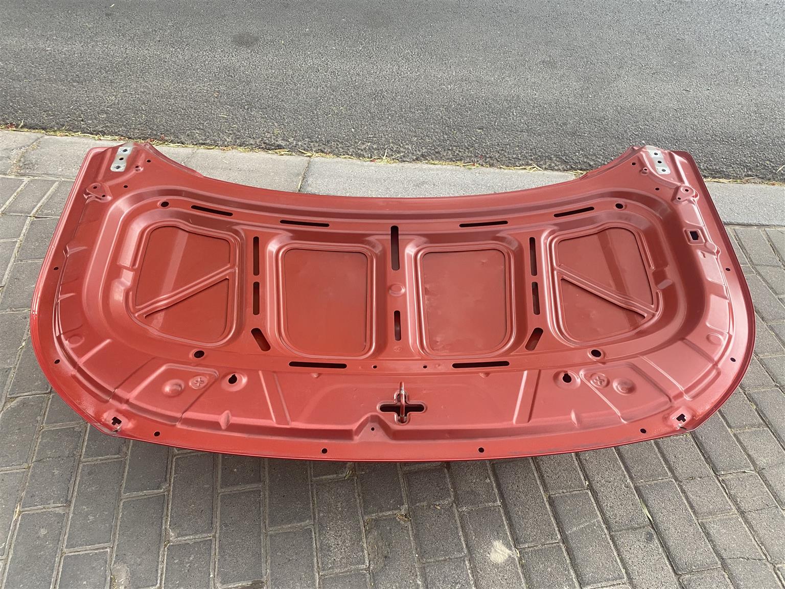 2021 HYUNDAI VENUE BONNET HOOD FOR SALE. IN EXCELLENT CONDITION - Private Seller