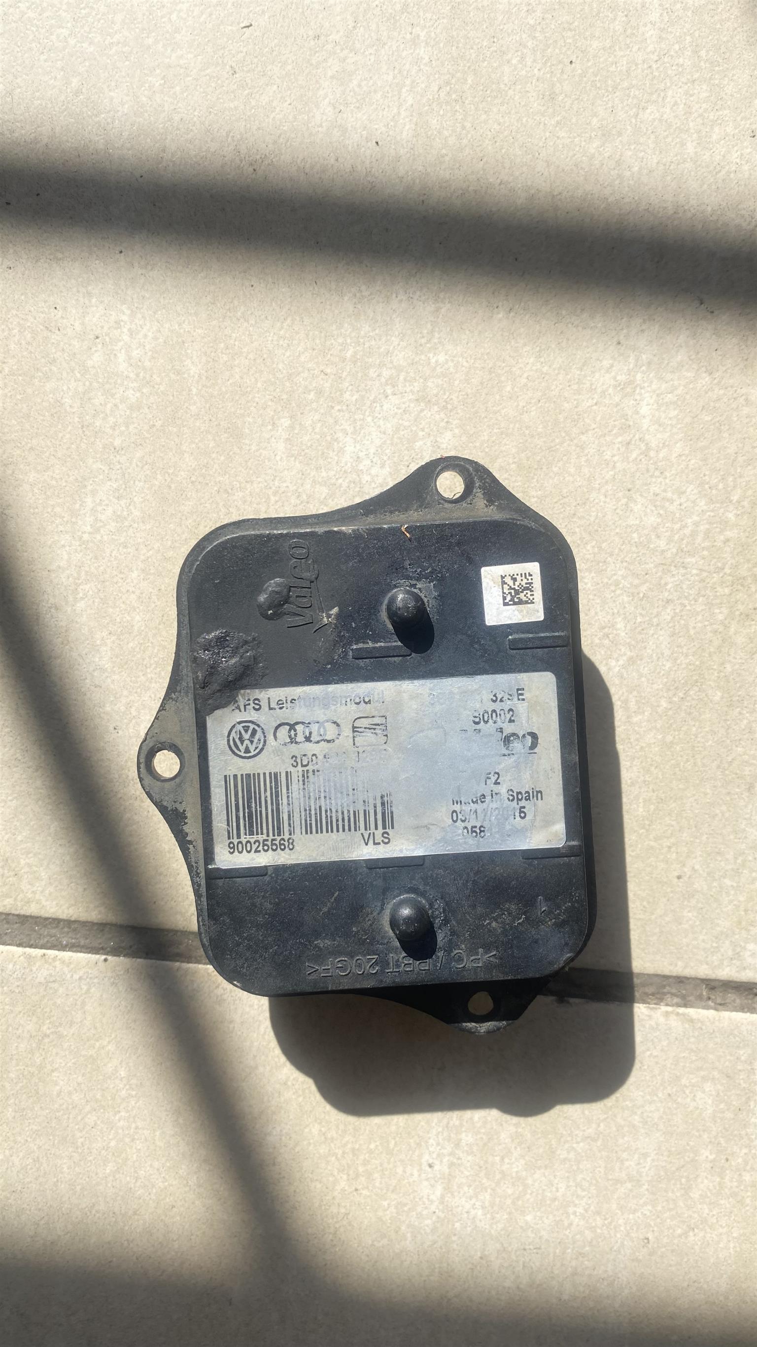 VW Golf7 GTI headlight modules