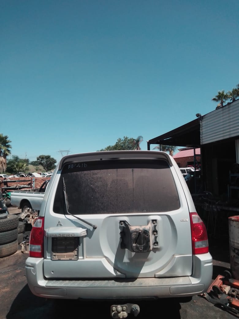 Mitsubishi 3.5 GDI LWB 2004 Year Model Stripping For Spares - Private Seller Mitsubishi 3.5 GDI LWB 2004 Year Model Stripping For Spares - Private Seller