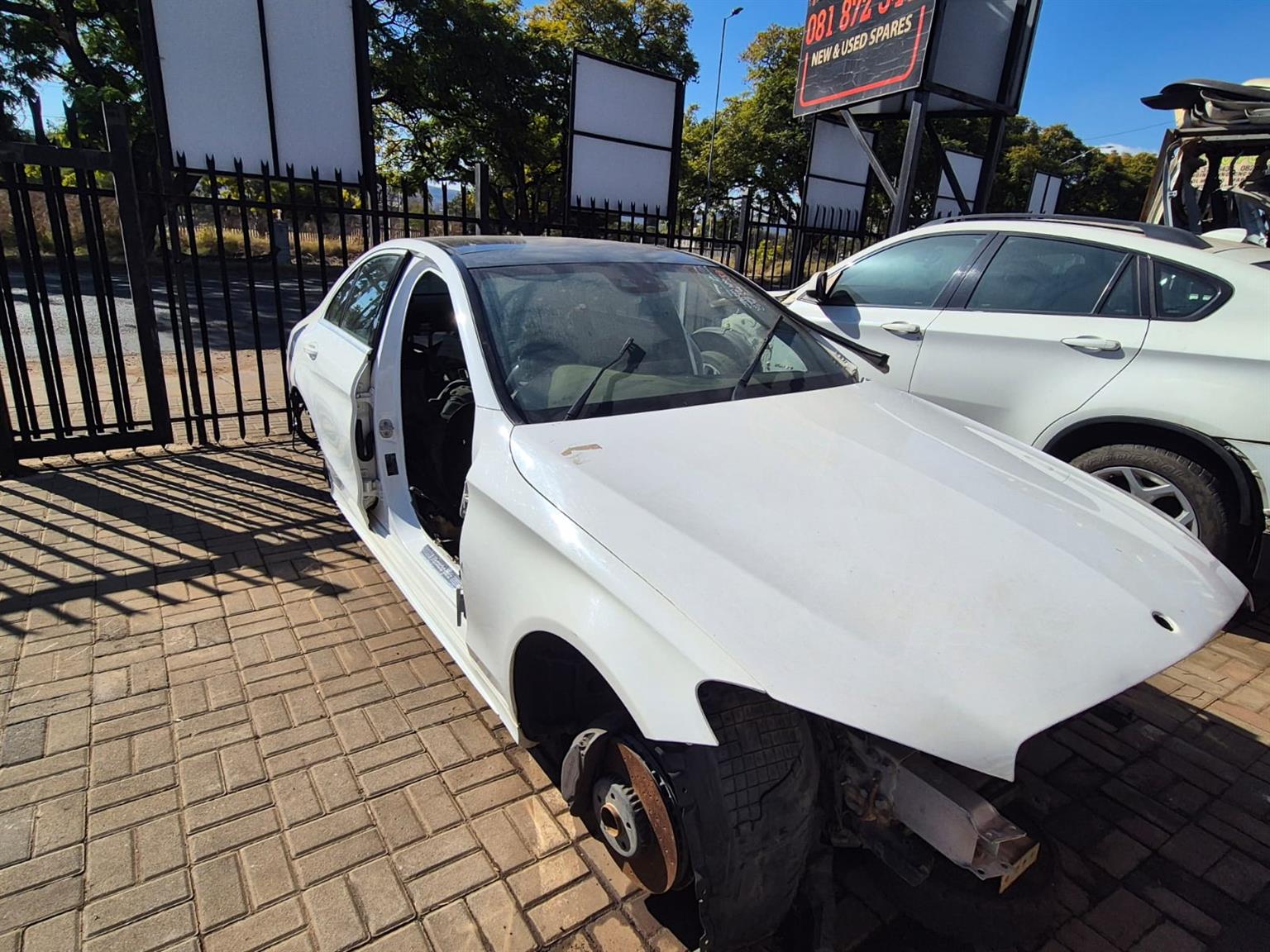 MERCEDES BENZ W205 STRIPPING FOR SPARES - Private Seller