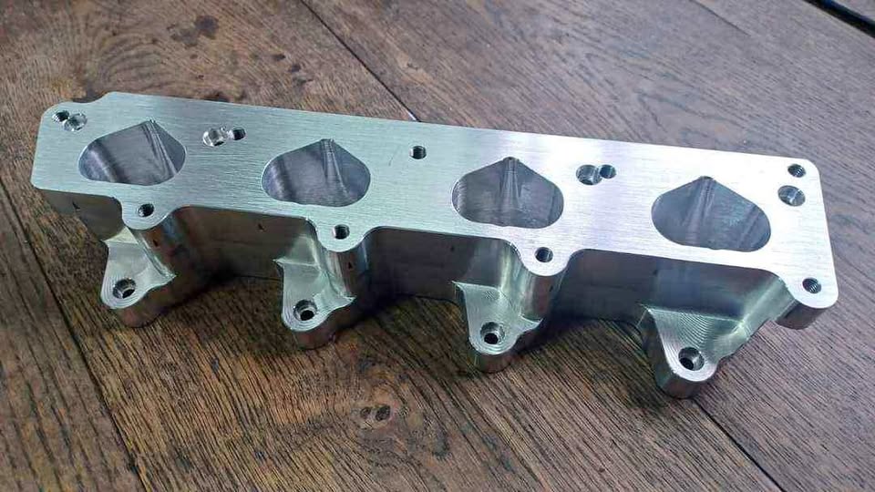 Adaptor to fit Toyota 20v individual throttle bodies onto a golf 5 fsi head or audi fsi head - Private Seller Adaptor to fit Toyota 20v individual throttle bodies onto a golf 5 fsi head or audi fsi head - Private Seller