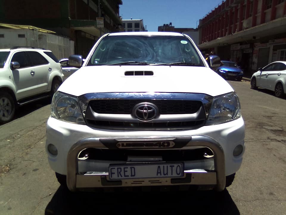 2010 Toyota Hilux 3.0D4d 4×4 Double cab Available