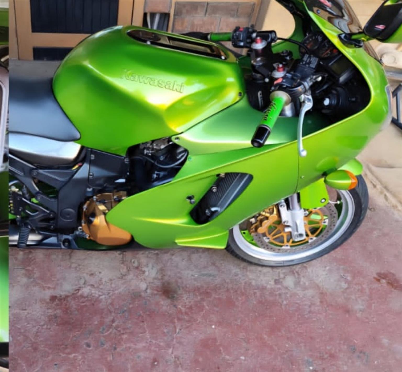 Kawasaki ninja zx12 (2000) unlimited edition | Junk Mail Marketplace