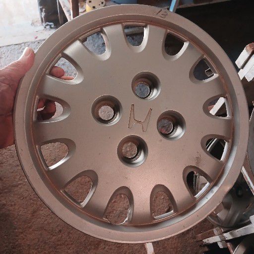 Honda, wheel cap - Private Seller Honda, wheel cap - Private Seller