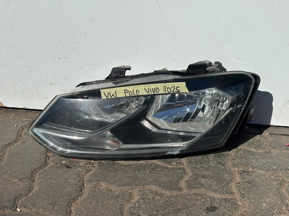2025 Volkswagen polo vivo Headlight - Private Seller 2025 Volkswagen polo vivo Headlight - Private Seller