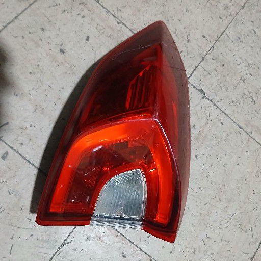 Honda brv taillight - Private Seller Honda brv taillight - Private Seller