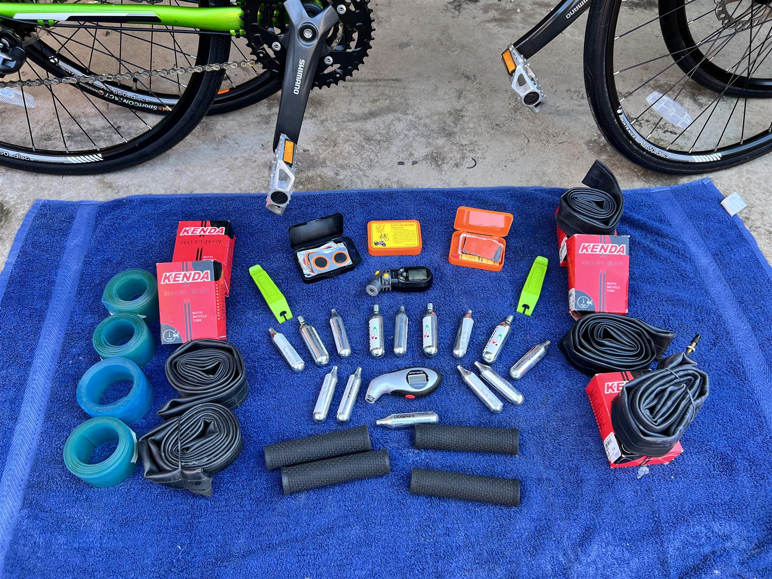 2 Green Trek 4300 Mountain Bicycles 19 