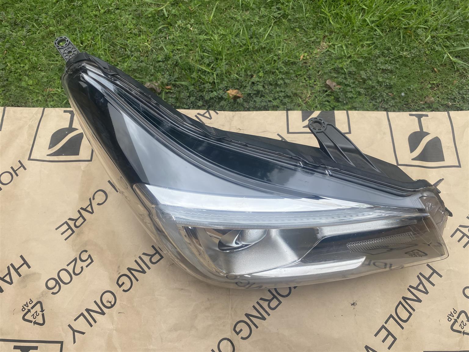 2017 SUBARU FORESTER LED HEADLIGHT RIGHT SIDE FOR SALE. IN PRISTINE CONDITION - Private Seller 2017 SUBARU FORESTER LED HEADLIGHT RIGHT SIDE FOR SALE. IN PRISTINE CONDITION - Private Seller