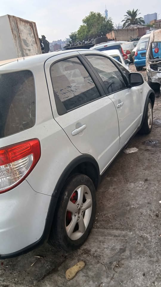 Stripping Suzuki SX4 Manual For Spares - Private Seller