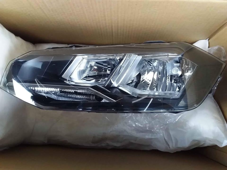 VW POLO MK8 18/2020 BRAND NEW BRAND NEW HEADLIGHTS FORSALE