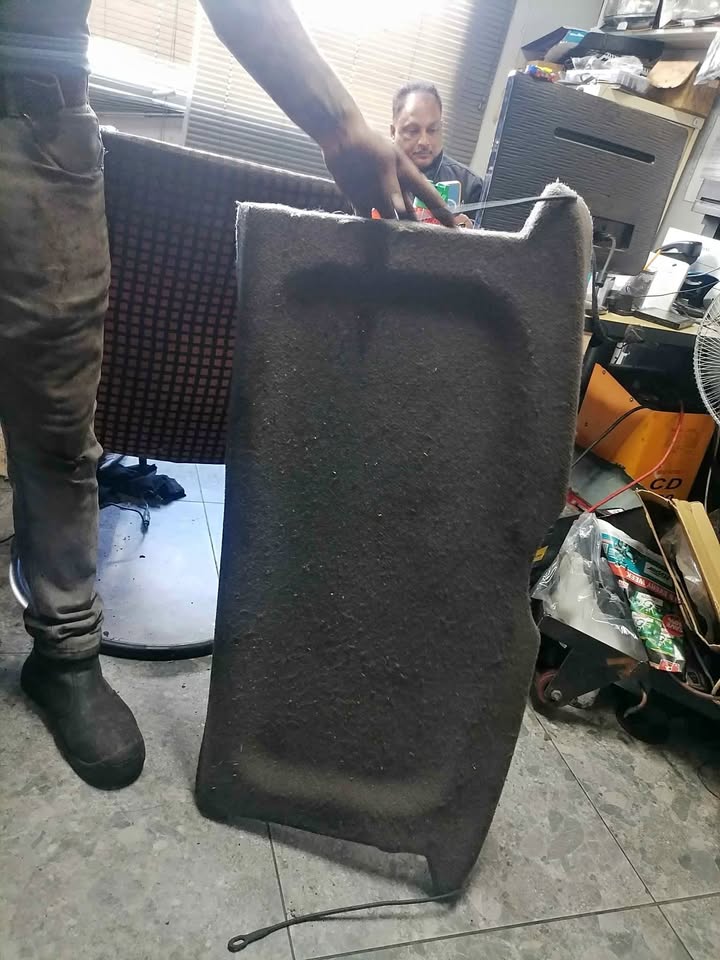 Opel Corsa Lite Back board/parcel tray - Private Seller Opel Corsa Lite Back board/parcel tray - Private Seller