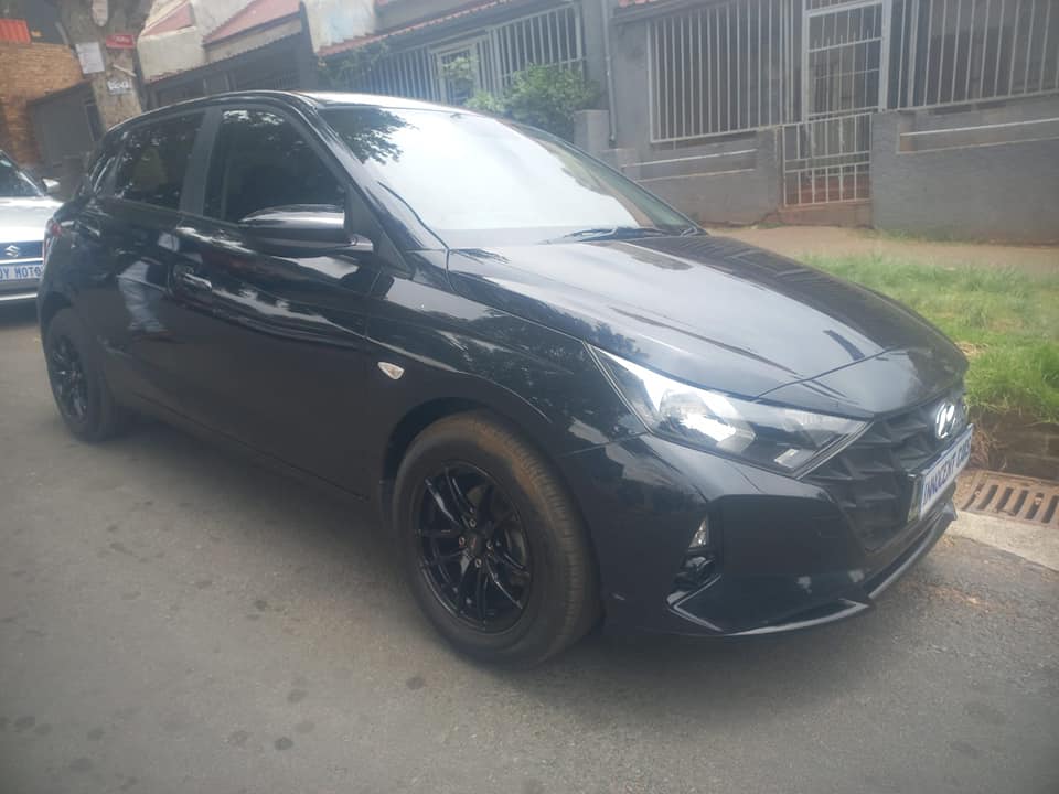 2022 HYUNDAI i20 MOTION 1.2 PETROL, MANUAL, BLACK COLOR, MILEAGE 75000KMS