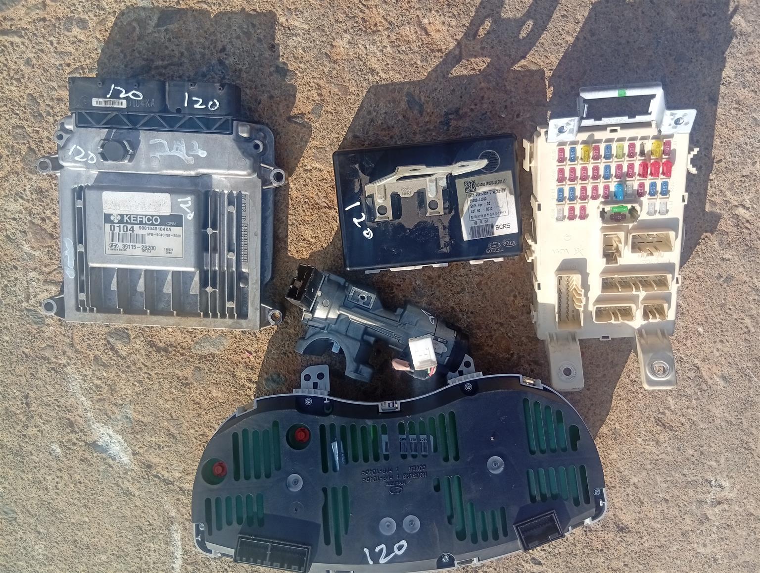 Hyundai i20 manual complete lockset - Private Seller