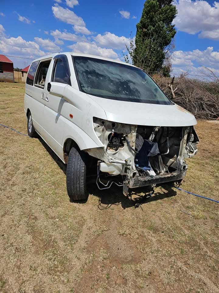 Nissan Elgrand stripping for spares - Private Seller Nissan Elgrand stripping for spares - Private Seller