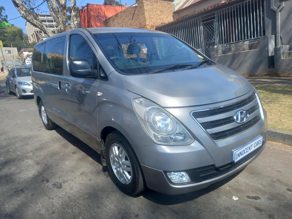 2016 HYUNDAI H1 BUS 2.5 DIESEL ENGINE, AUTOMATIC, GREY COLORSPARE KEY