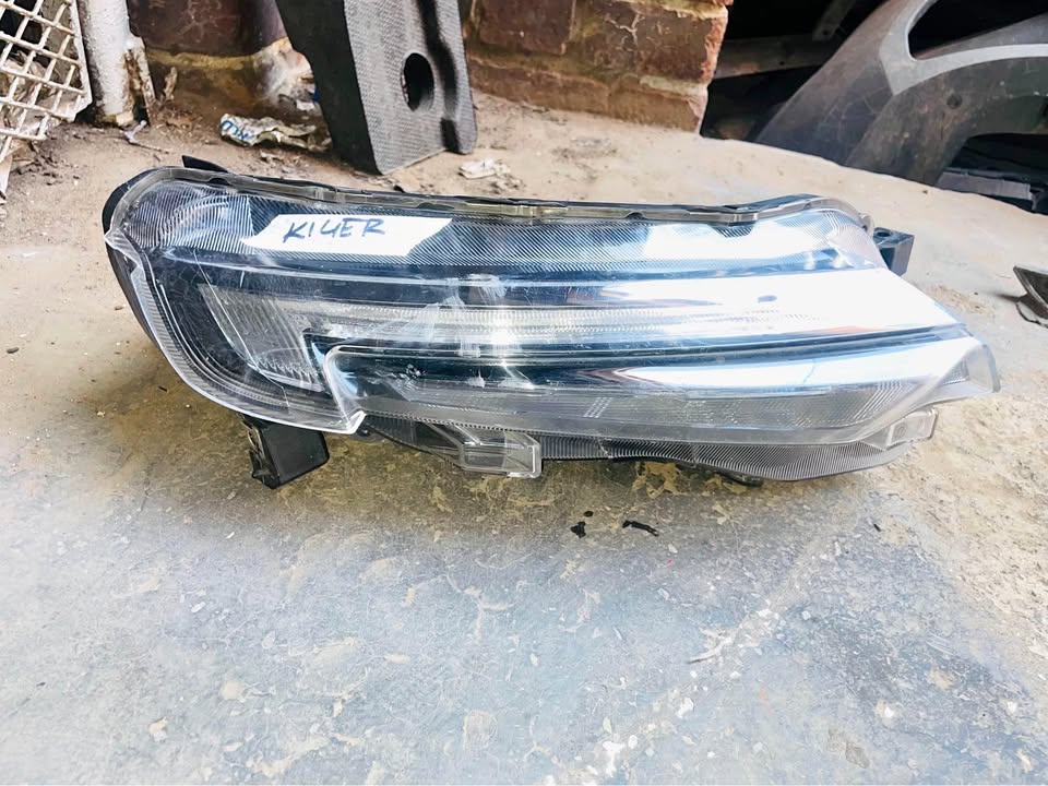 Renault Kiger headlight - Private Seller Renault Kiger headlight - Private Seller