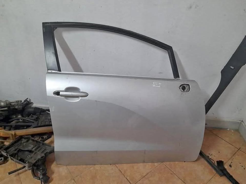 KIA RIO DRIVER DOOR - Private Seller KIA RIO DRIVER DOOR - Private Seller