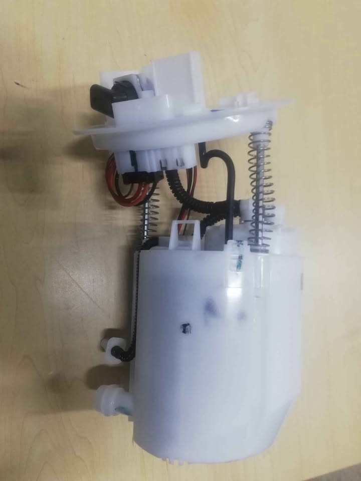 Brand New Mercedes Benz W206 low pressure fuel pump