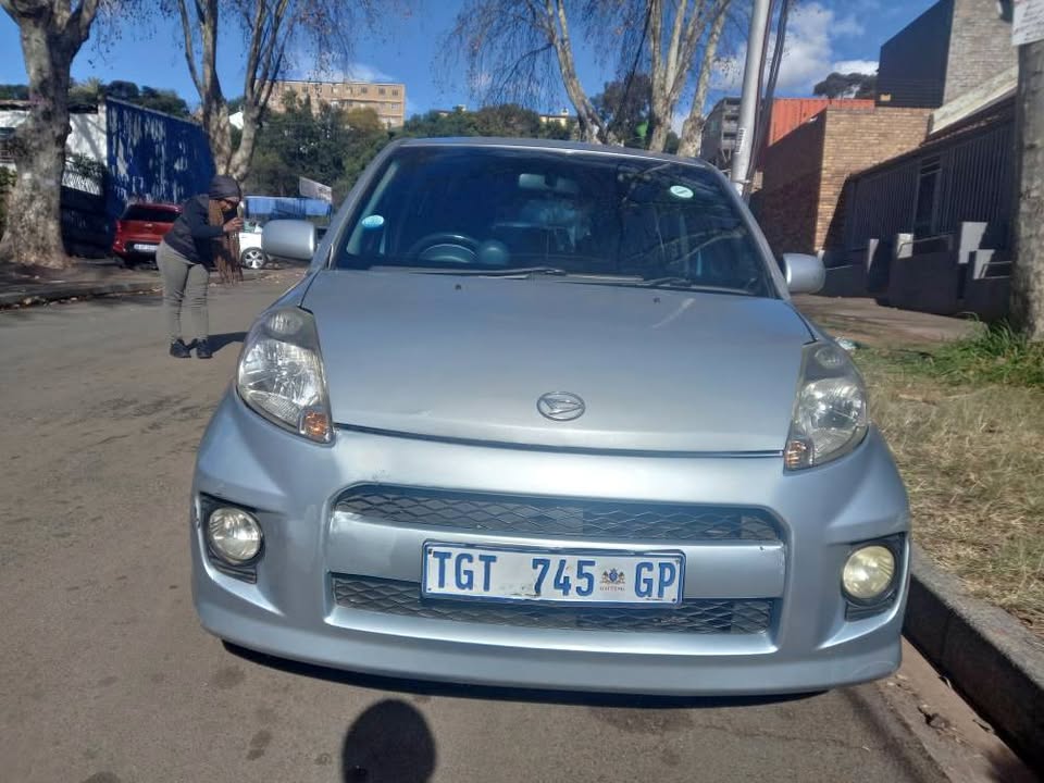 2006 Daihatsu Sirion 1.3 Petrol, Manual, Silver, 120000kms