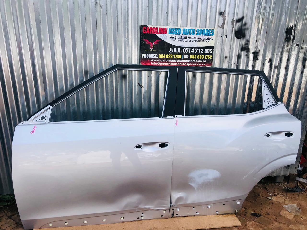 Mahindra KUV300 left front and rear/back doors - Private Seller
