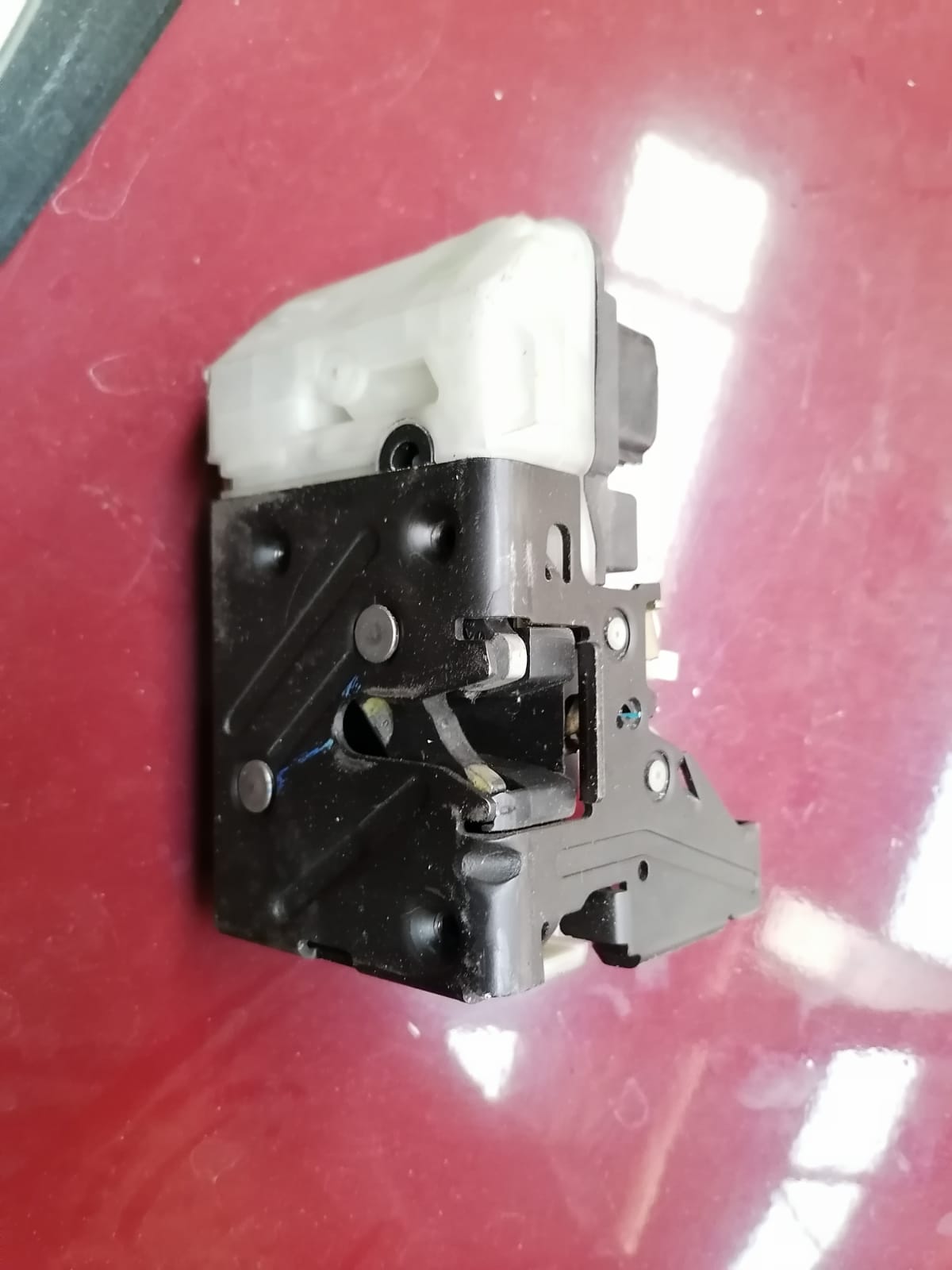 VOLVO S60 LEFT FRONT DOOR SELF-LOCKING SOLENOID 8650549 FOR SALE (DELIVERY COUNT - Private Seller VOLVO S60 LEFT FRONT DOOR SELF-LOCKING SOLENOID 8650549 FOR SALE (DELIVERY COUNT - Private Seller
