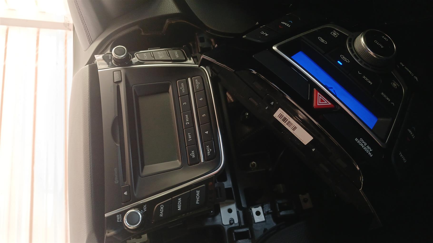 Hyundai i30 radio - Private Seller Hyundai i30 radio - Private Seller