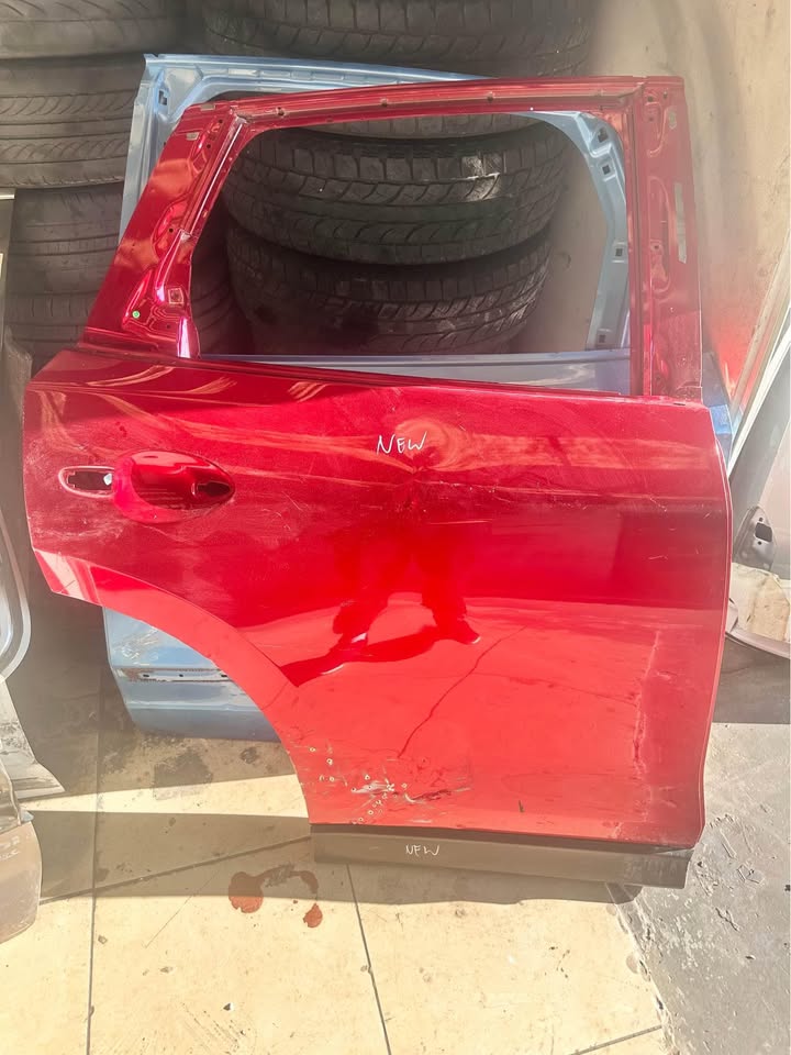 2018-2020 Mazda Cx5 right rear door - Private Seller 2018-2020 Mazda Cx5 right rear door - Private Seller
