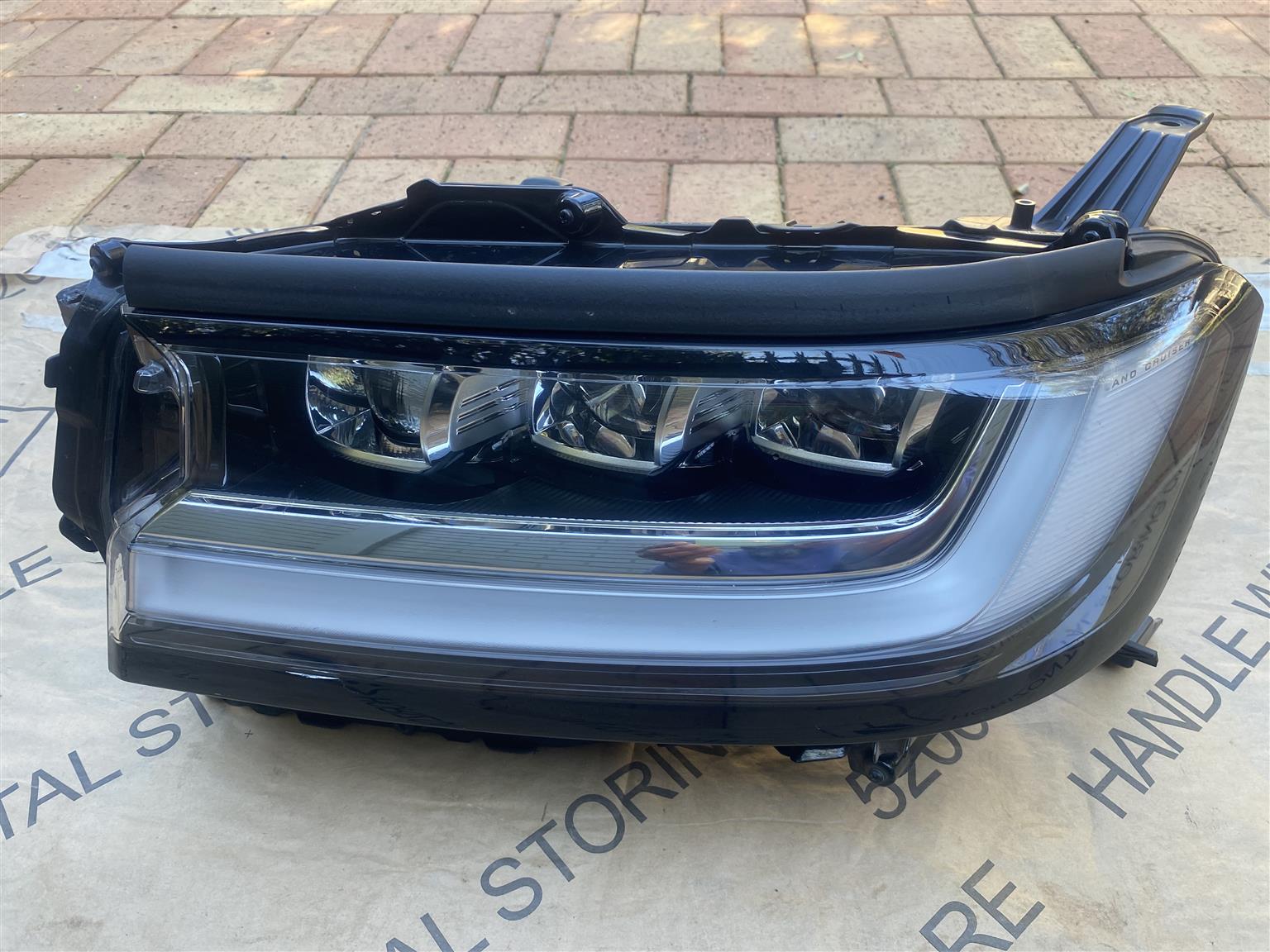 2023 TOYOTA LAND CRUISER 300 FULL LED HEADLIGHT LEFT SIDE FOR SALE