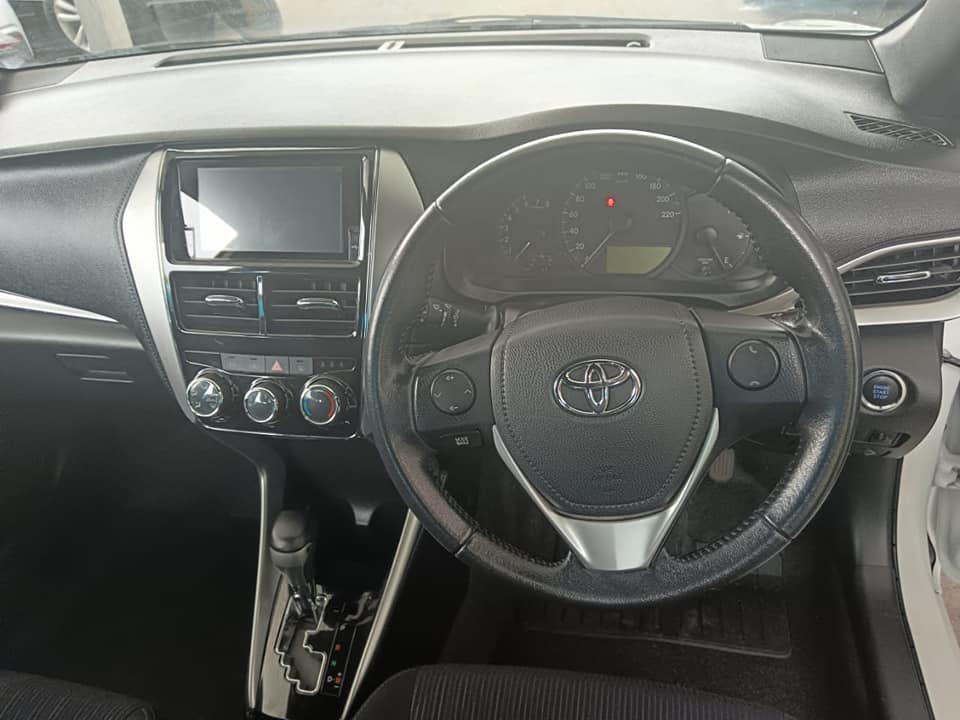2020 TOYOTA YARIS 1.5 AUTO