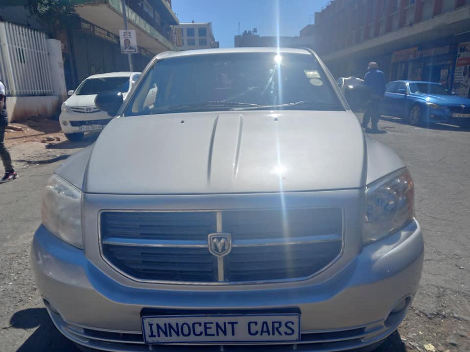 2011 DODGE  CALIBER SXT 2.0 PETROL, AUTOMATIC TRANSMISSION, SILVER COLOUR 2011 DODGE  CALIBER SXT 2.0 PETROL, AUTOMATIC TRANSMISSION, SILVER COLOUR