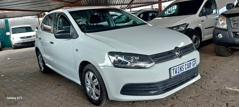 Volkwogen Polo vivo 1.4 Trendline Manual Petrol