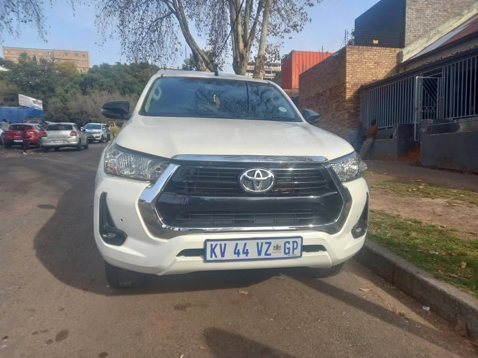 2022 Toyota Hilux Single Cab 2.4GD6 Diesel, MANUAL, WHIT HighRaider, Spere key, 2022 Toyota Hilux Single Cab 2.4GD6 Diesel, MANUAL, WHIT HighRaider, Spere key,
