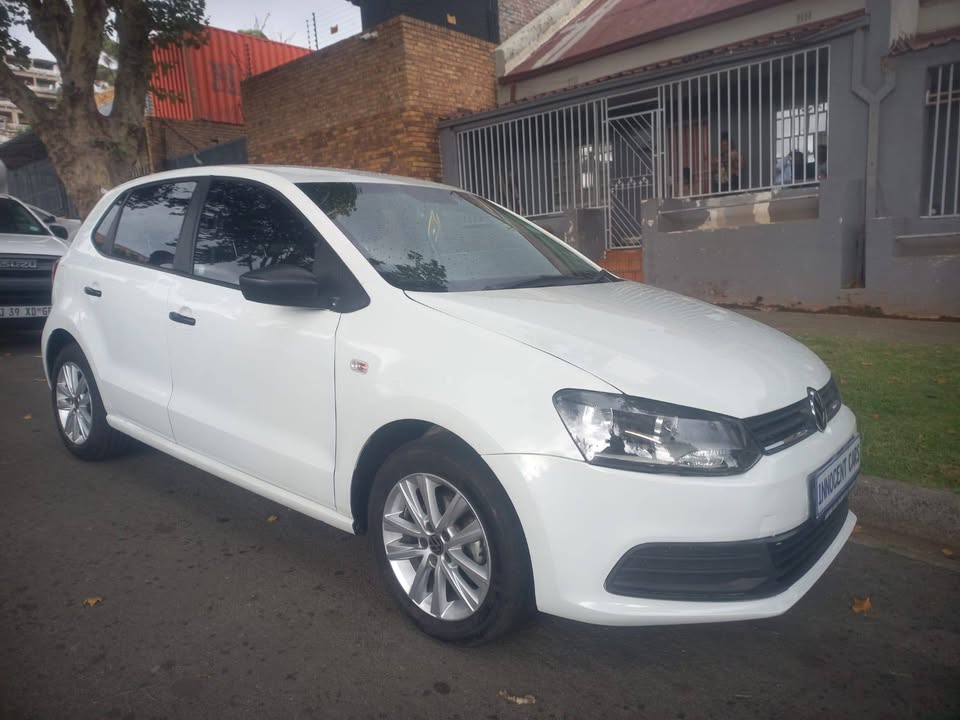 2022 VW POLO VIVO HATCHBACK 1.4 Petrol, Manual Transmission, White Color, Mileage 80000km,