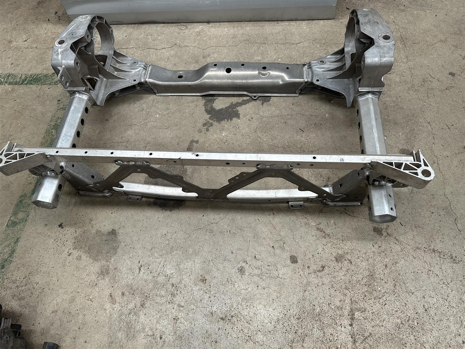 2019 Porsche Panamera 4.0L Front Subframe - Private Seller 2019 Porsche Panamera 4.0L Front Subframe - Private Seller