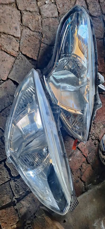 2021 Nissan Almera Headlights For Sale Now - Private Seller 2021 Nissan Almera Headlights For Sale Now - Private Seller