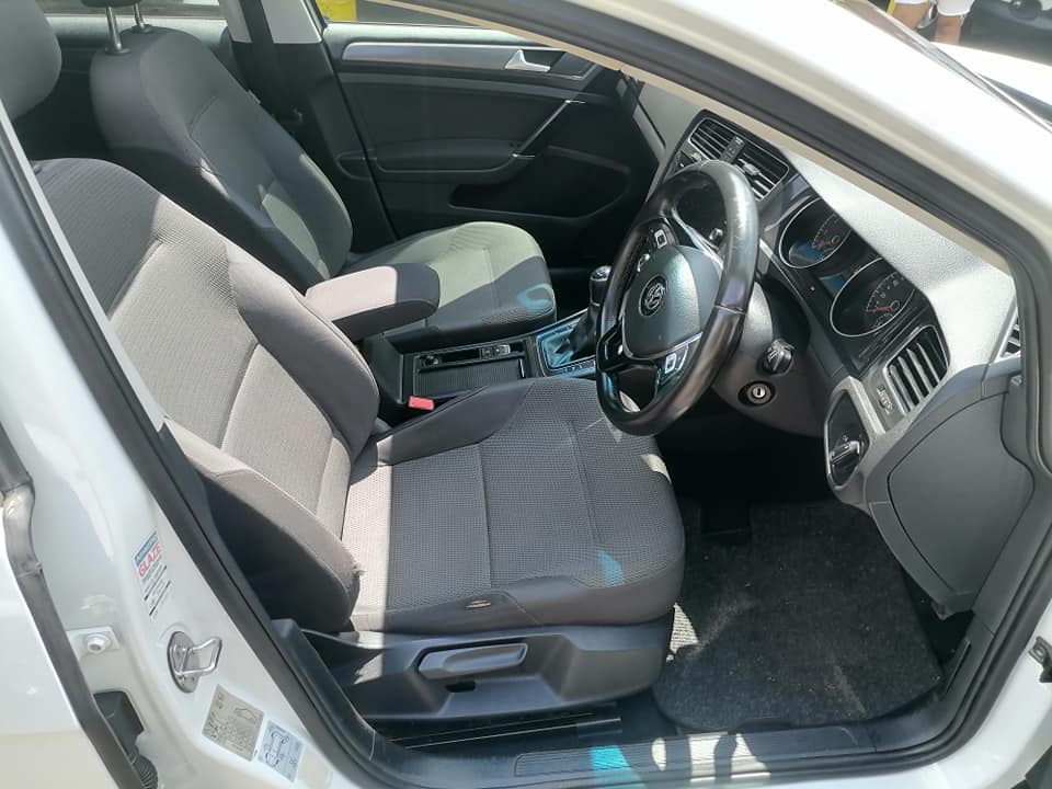 2018 Volkswagen Golf 7 1.0 TSI High line Sunroof leather interior