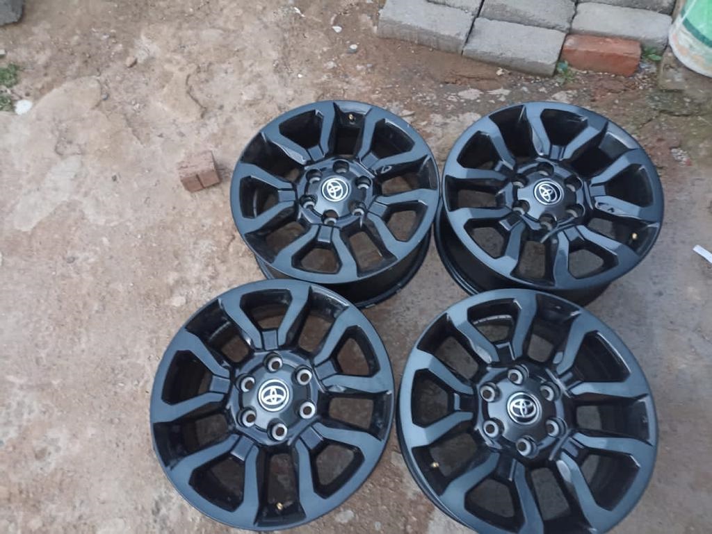 18" Toyota Legend 50 RS original mags set for - Private Seller 18" Toyota Legend 50 RS original mags set for - Private Seller